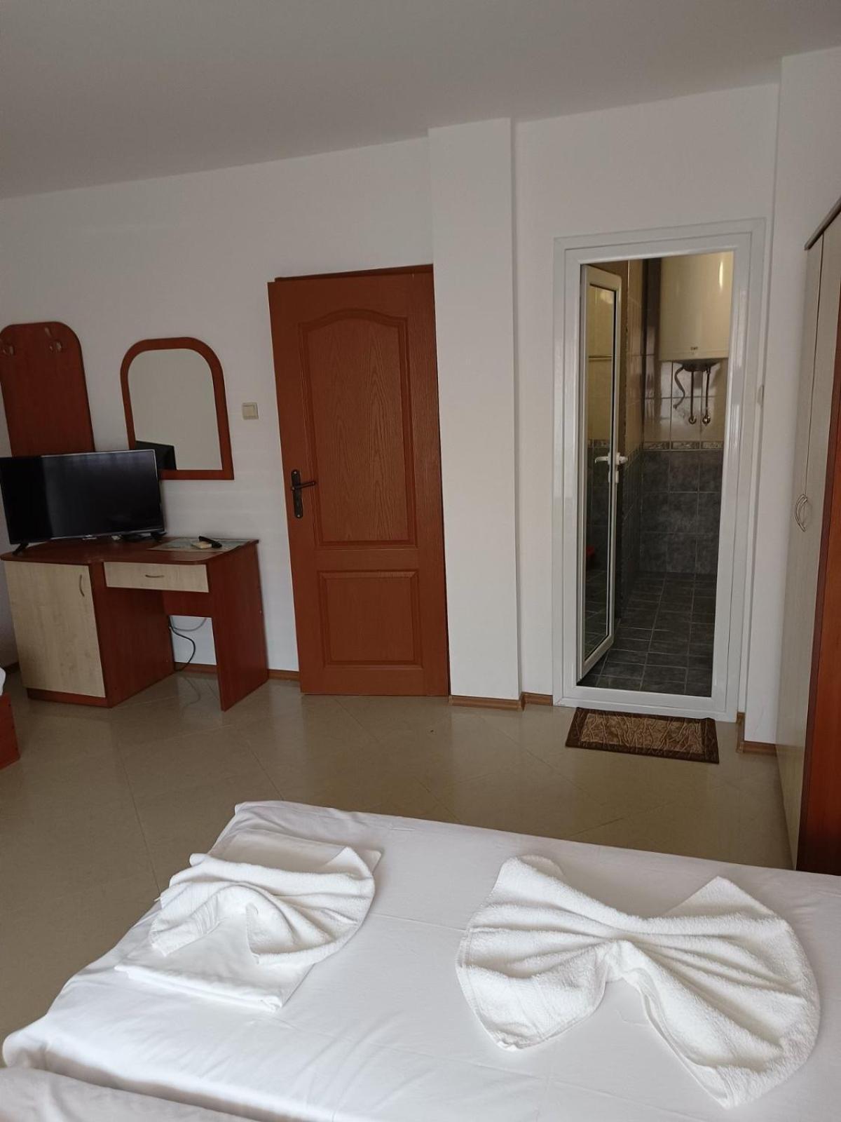 Guest House Ralitsa Pomorie Exterior photo